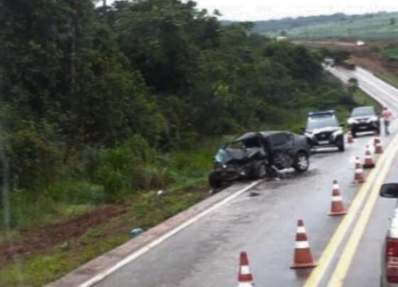 Batida frontal deixou uma pessoa morta na BR-163 na manhã deste sábado (28). (Foto: Reprodução)