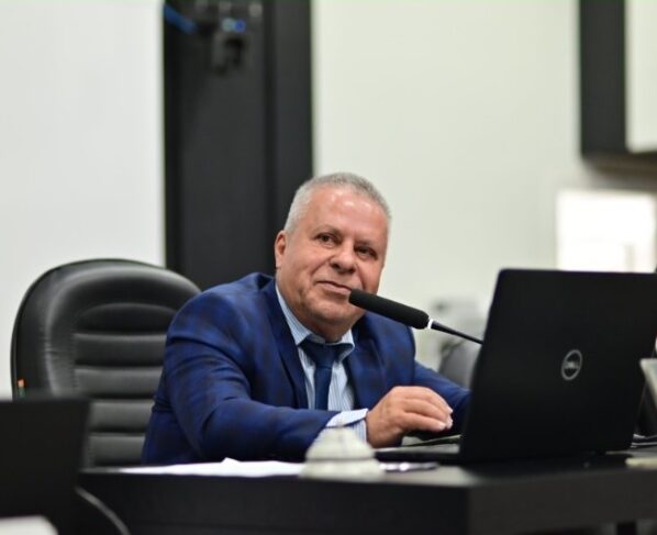 Chico 2000 anuncia candidatura e presidência da Câmara será disputada por 2 vereadores do PL