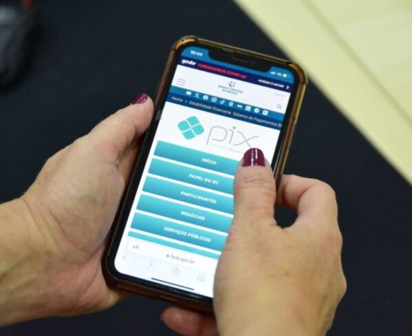 Compras de fim de ano: transações financeiras exigem atenção dobrada