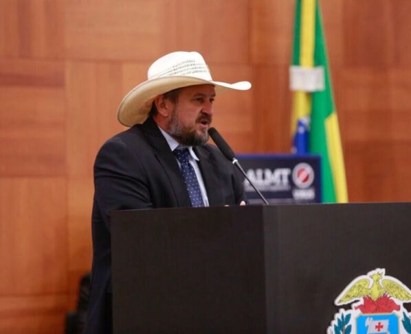 Projeto autoriza mulheres de MT a usarem arma de choque e spray de pimenta para autodefesa