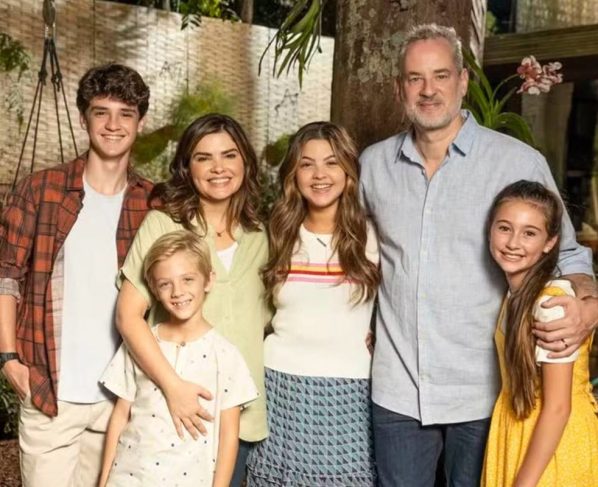 Vanessa Giácomo e Dan Stulbach nos bastidores do filme Fé Para o Impossível - Metrópoles