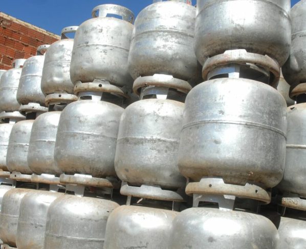 Gás de cozinha fica mais barato neste sábado com ICMS menor