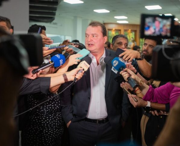 Max Russi não descarta deixar PSB para concorrer na eleição do próximo ano