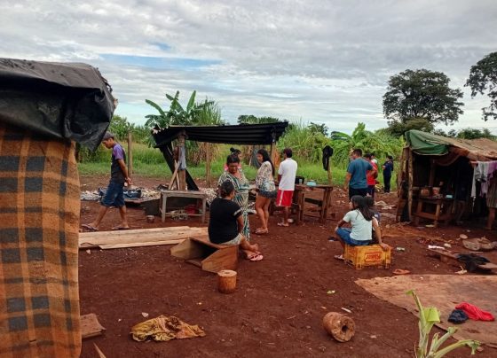 Aldeia onde mãe, bebê e idosa morreram queimadas