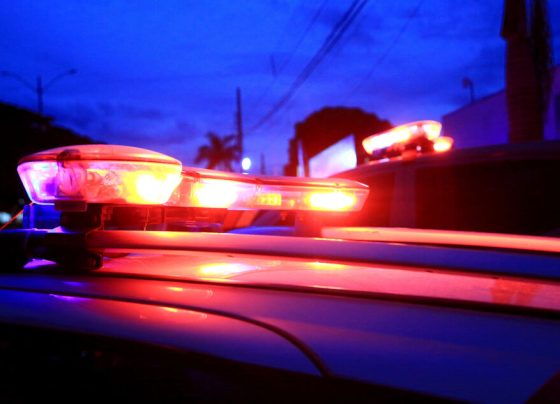 Homem tenta matar a ex-namorada a facadas e foge em MT