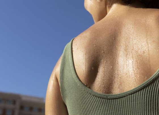 Cérebro fritando no calor? Ciência diz que acontece mesmo! Entenda os riscos