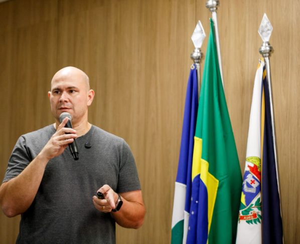 Câmara derruba tentativa de oposição de abrir impeachment contra Abilio Brunini