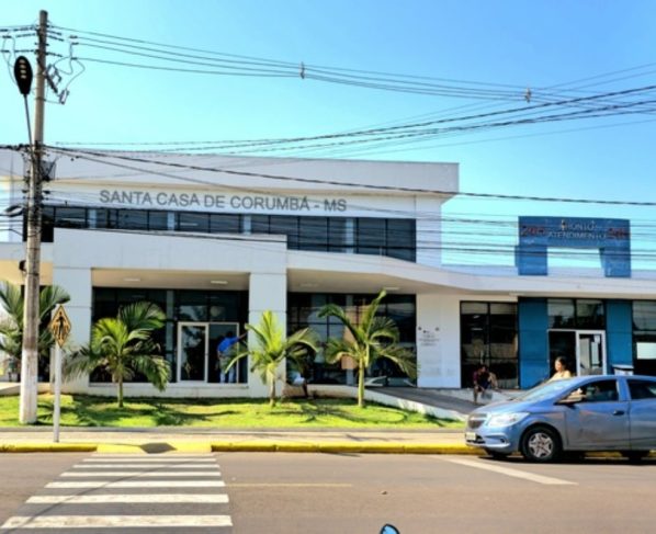 fogos de artifício Adolescente está internado na Santa Casa de Corumbá