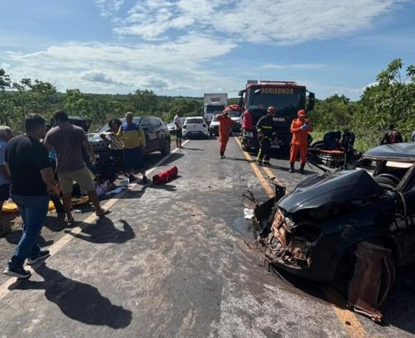 Corpo de Bombeiros realiza desencarceramento e socorre vítimas de grave acidente na MT-010