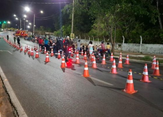 Operação Lei Seca fiscaliza 209 motocicletas, remove 48 e prende uma pessoa em Várzea Grande