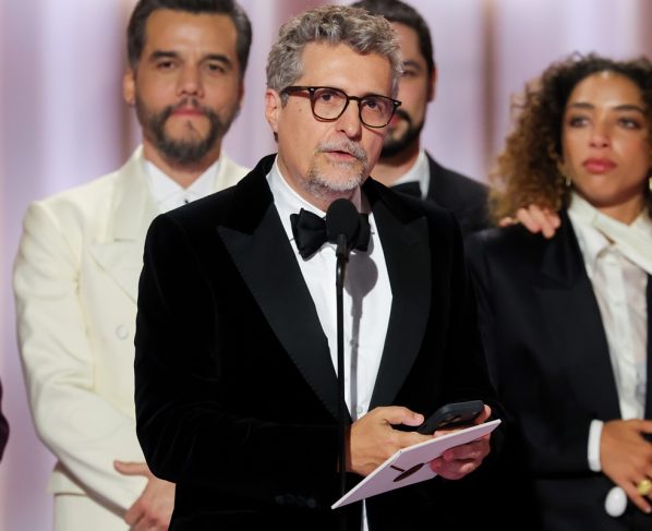 Globo de Ouro: Kleber Mendonça Filho critica Bolsonaro e manda recado aos EUA - destaque galeria