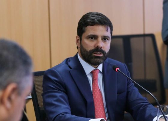 Lewandowski deixa ministério e Manoel Carlos de Almeida Neto assume interinamente