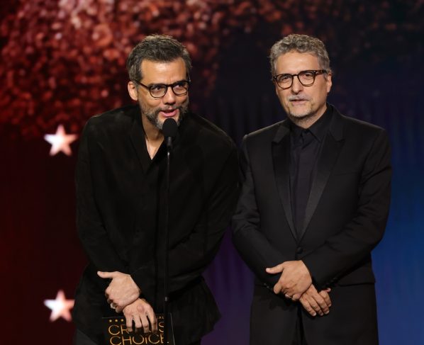 Pressão da web fez Wagner e Kleber subirem ao palco no Critics Choice? - destaque galeria