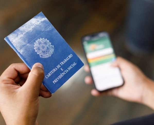 Sine oferece vaga para Auxiliar de Contabilidade sem experiência para PCD