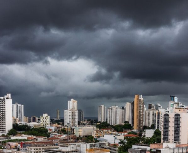 Defesa Civil reforça mobilização após previsão de chuvas intensas em Cuiabá