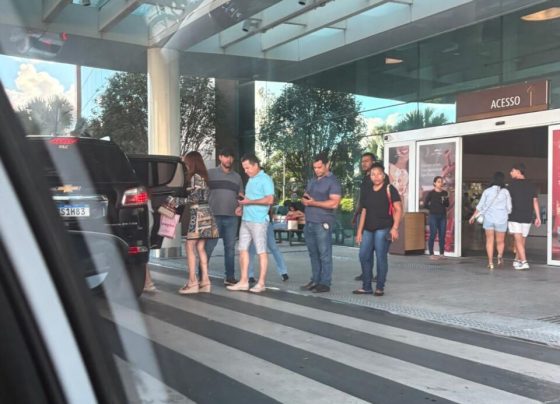 Pausa no domingo mesmo em clima de pré-campanha