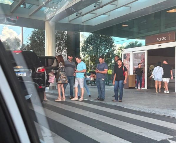 Pausa no domingo mesmo em clima de pré-campanha