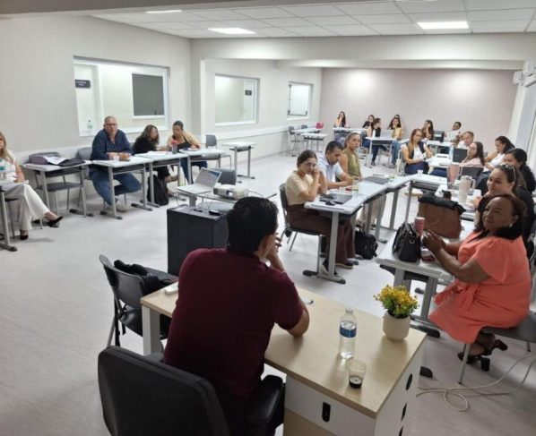 ESP capacita profissionais de sete municípios para criar planos de comunicação contra a tuberculose