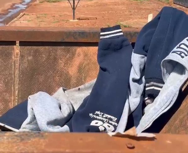 casaco bebe lixeira 1